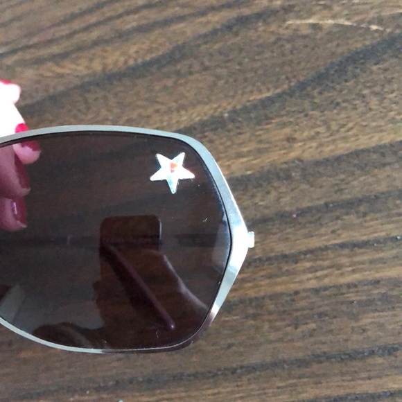 Dior Sunglasses with star accent - Picture 2 of 3